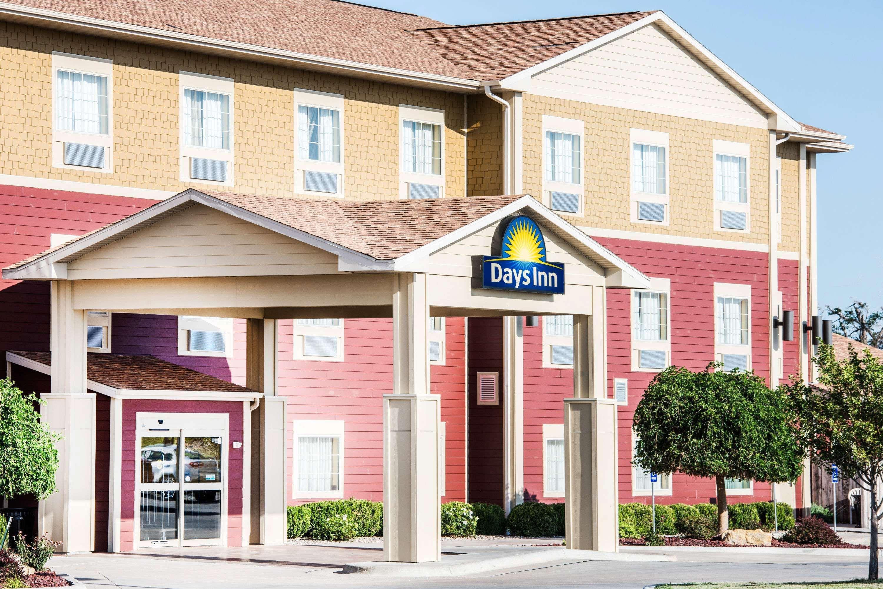 Days Inn By Wyndham Ellis Eksteriør bilde